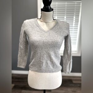Charter Club Luxury 100% Cashmere Gray Sweater Size Large Soft V-Neck